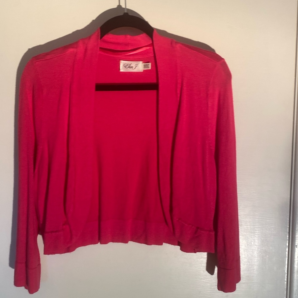 Cropped shrug
